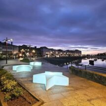 Escándalo en Baiona: tensión creciente por supuestas ventas irregulares de material público. Crisis institucional y malestar en el sector pesquero.
