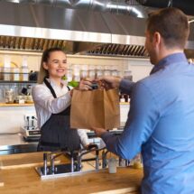 Licencias para montar un take away - Requisitos. La evolución del modelo take away en un mercado que no se detiene.