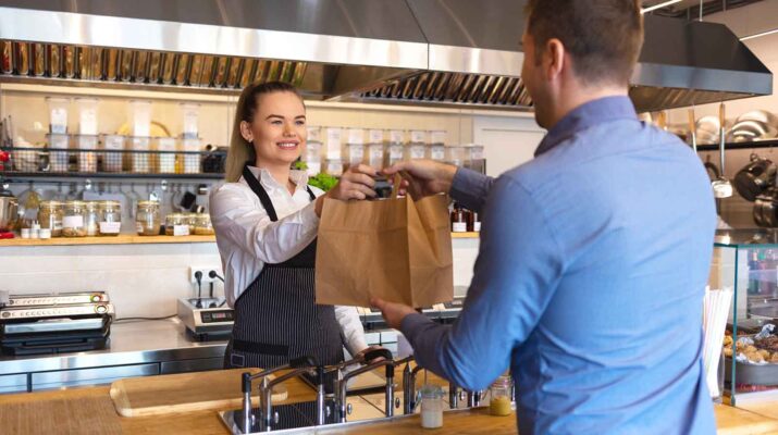 Licencias para montar un take away - Requisitos. La evolución del modelo take away en un mercado que no se detiene.