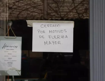 Tres incendios registrados en distintos restaurantes de Zaragoza. Tres intervenciones de los bomberos en una sola jornada.