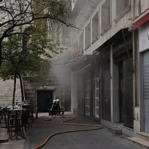Incendio en cocina de bar junto a la catedral de Santander genera alarma y despliegue de emergencias