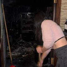 Un incendio destruye una tapería en Ponte Caldelas a las puertas de la Festa da Troita. La rápida propagación