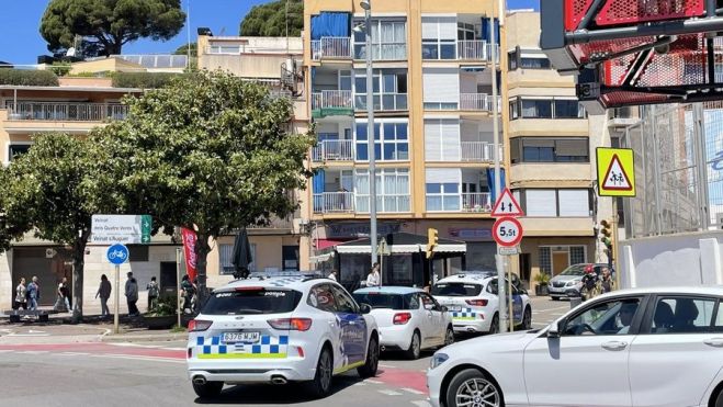Un incendio en un restaurante de Blanes obliga a desalojar a los clientes y deja un herido. Emergencia en S’Auguer moviliza a Bomberos